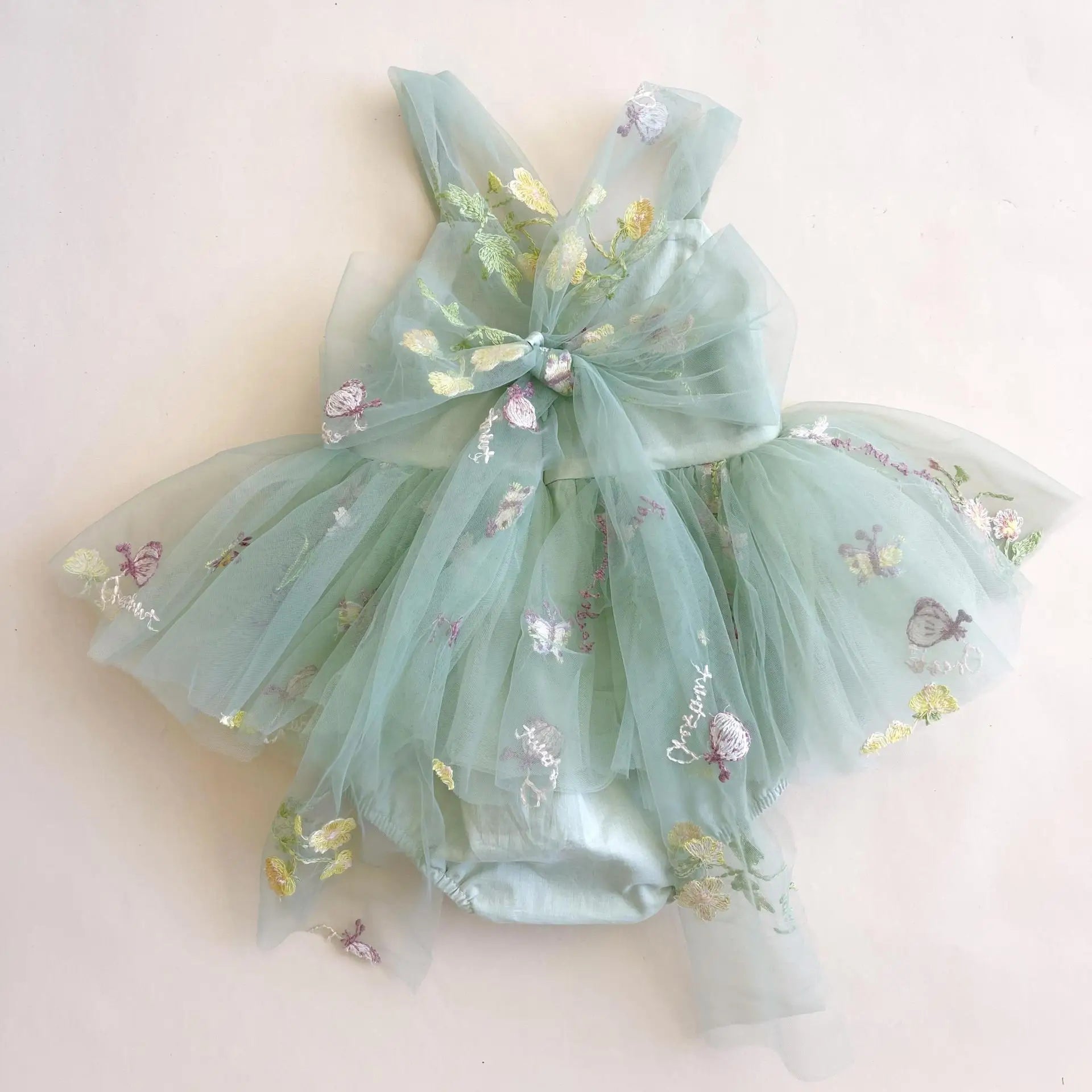 Tutina per neonata a forma di farfalla