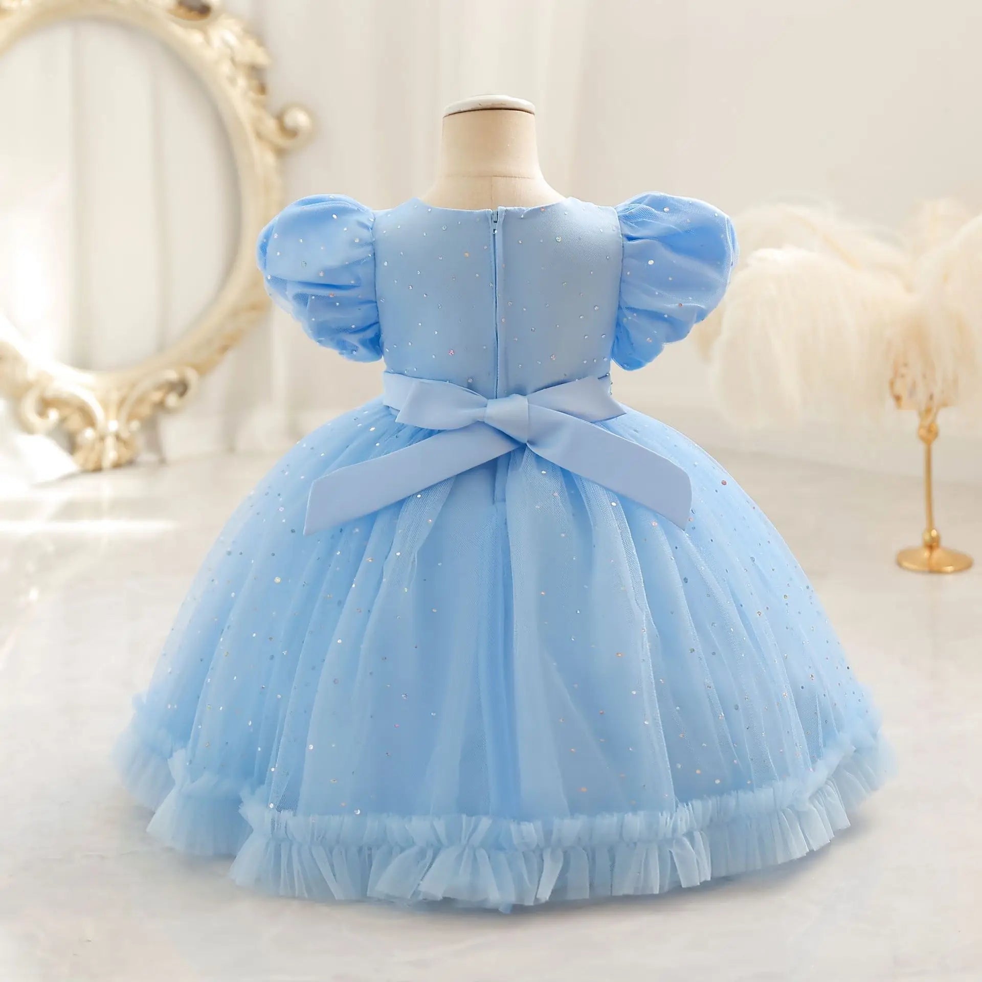 Vestido de cumpleaños azul cielo para bebé niña