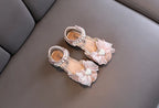 Sandali da bambina con fiocco e cuore