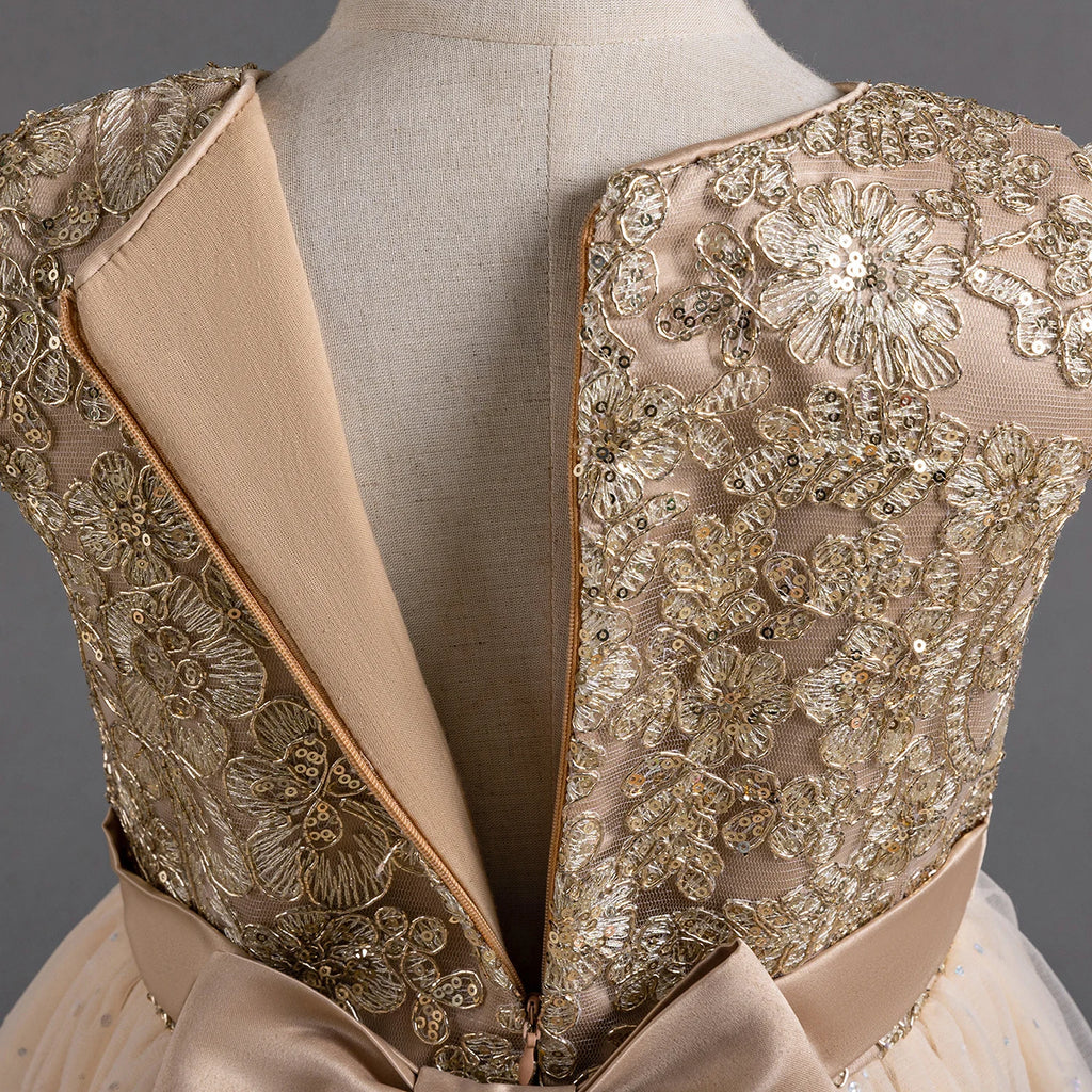 Vestido largo de gala de Lucía