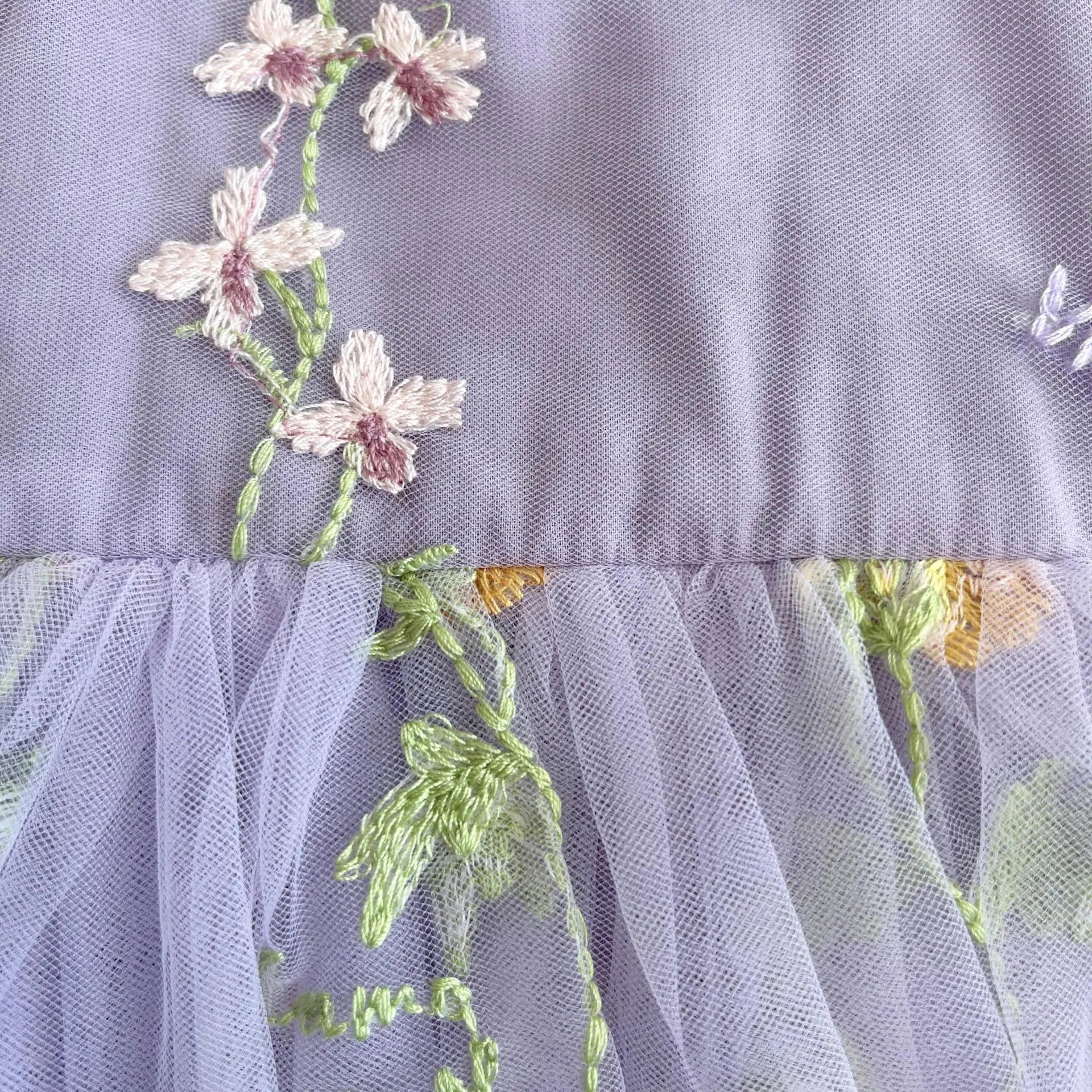 Tutina per neonata a forma di farfalla