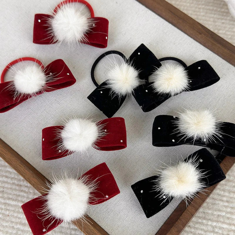 Barrettes ou chouchou avec pompom