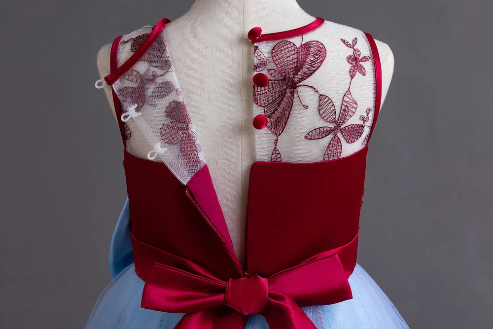 Abito da principessa incantata per il compleanno della bambina