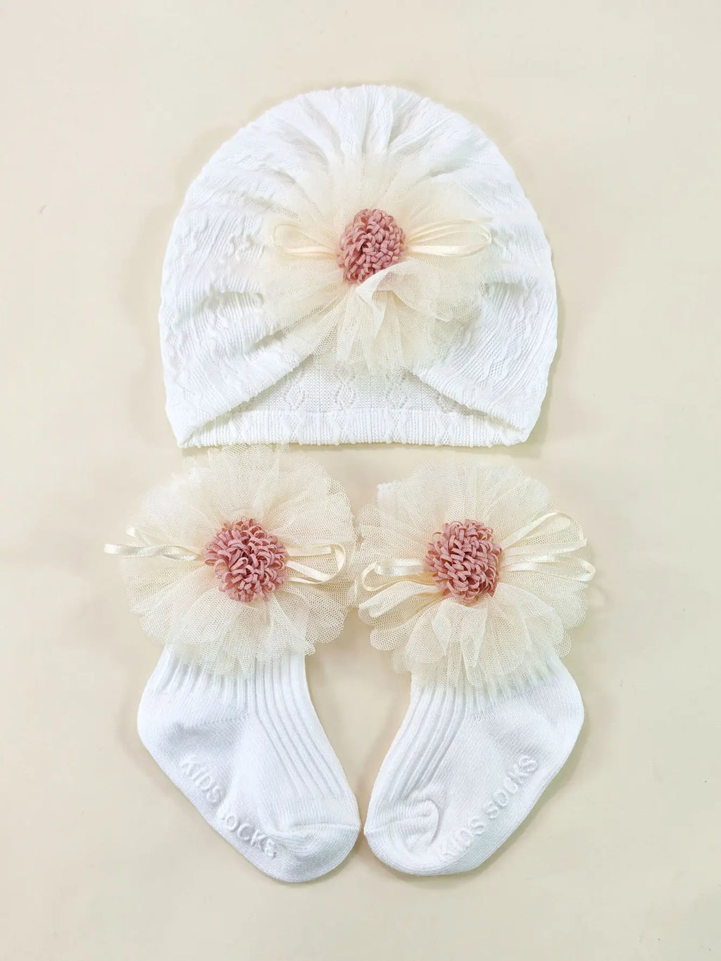 Accessoire bébé - Chapeau et chaussette