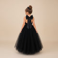 Robe Beauty blanche portée par une fillette, robe baptême 4 ans