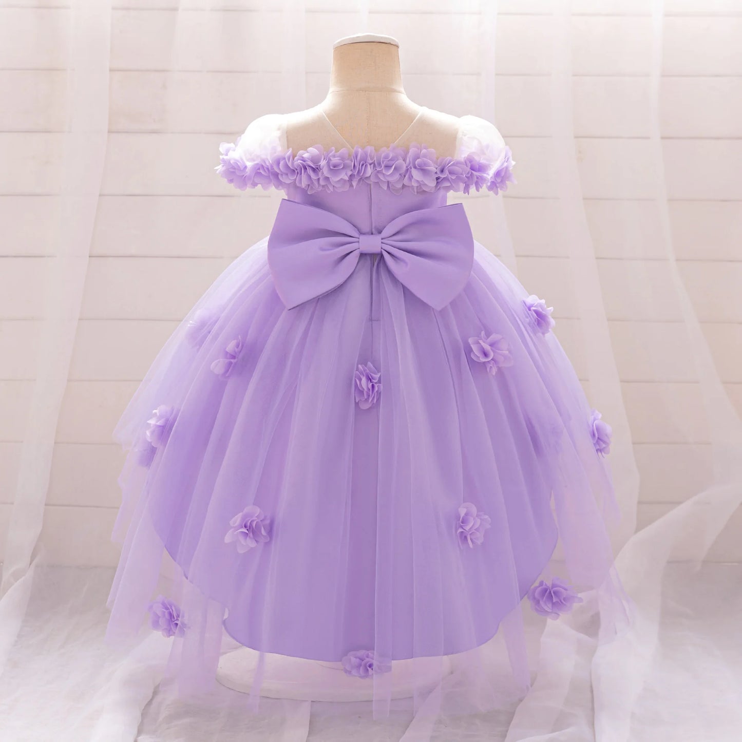 Robe cérémonie avec traine et fleurs Melissa