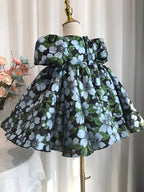 Vestido formal infantil con estampado floral