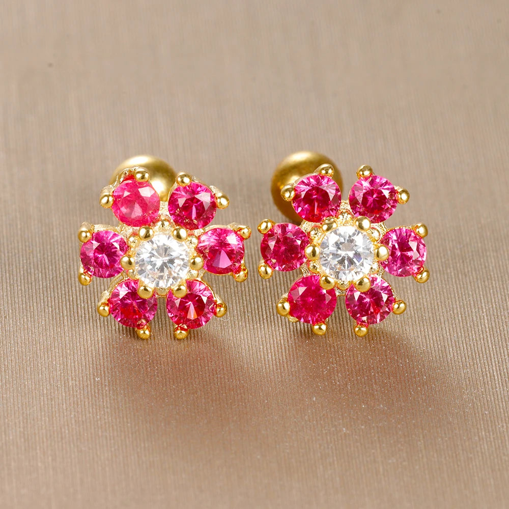 Boucles d'oreilles fleurs dorées Laly en acier inoxydable avec cristaux rose rubis et finition or