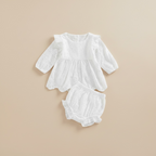 Ensemble de baptême blanc pour bébé comprenant une robe à manches longues et un bloomer en coton brodé