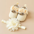 Ensemble chaussons fleuris et bandeau bébé fille cérémonie coloris beige 0-12 mois