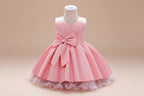 Robe anniversaire fille rose satinée avec jupe évasée