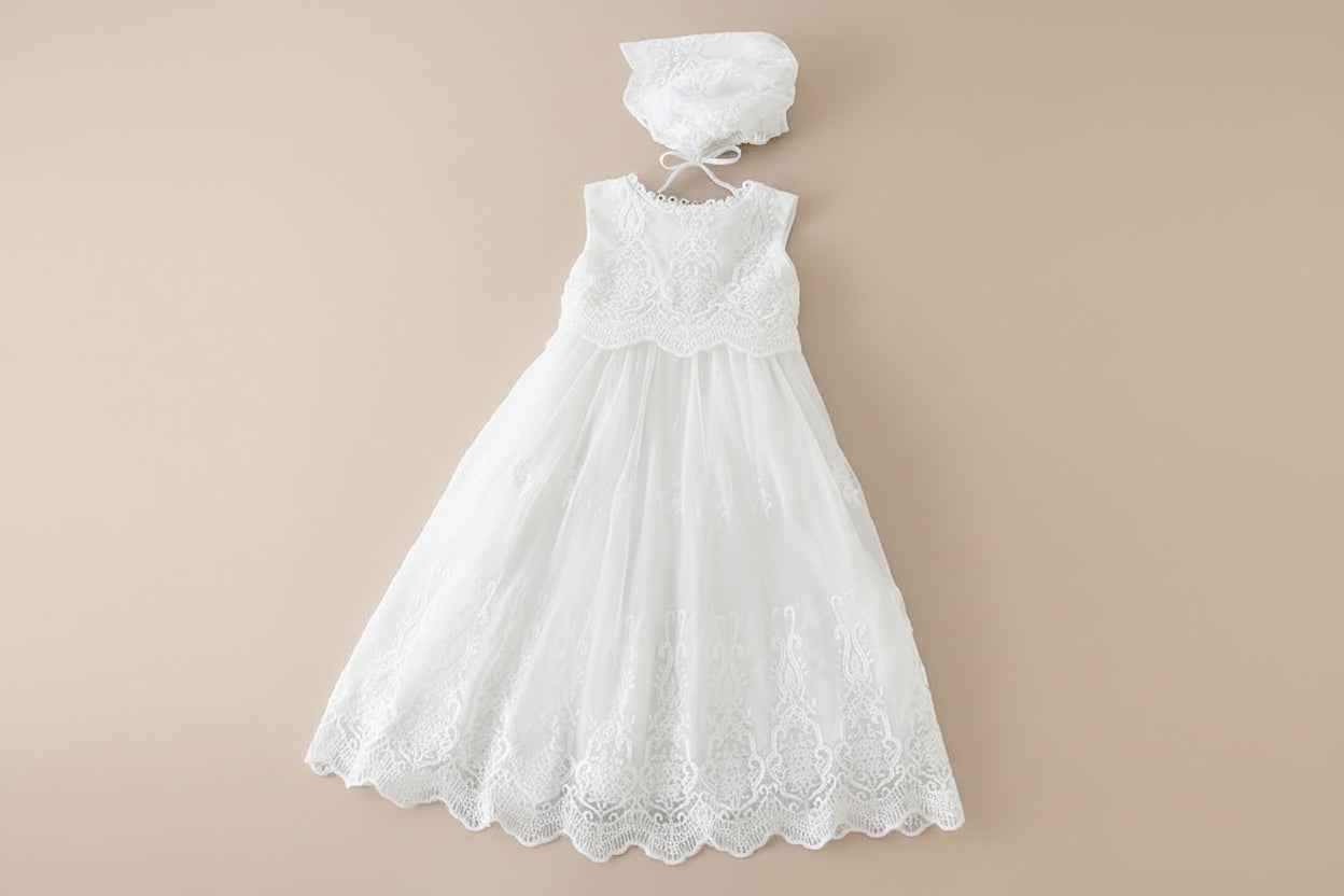 Robe de cérémonie blanche Angélique pour bébé avec bustier en dentelle et jupe fluide