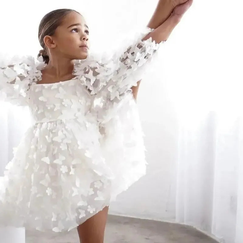 Robe cérémonie fille blanche avec papillons et jupe fluide