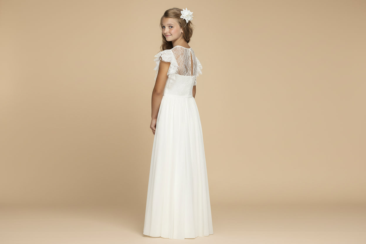 Robe de communion style bohème fluide et légère pour fille.