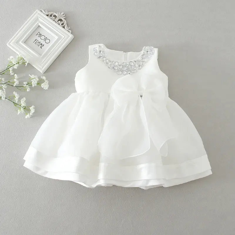 Robe cérémonie fille blanche collier de perle