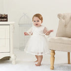 Robe de baptême bébé voile et dentelle