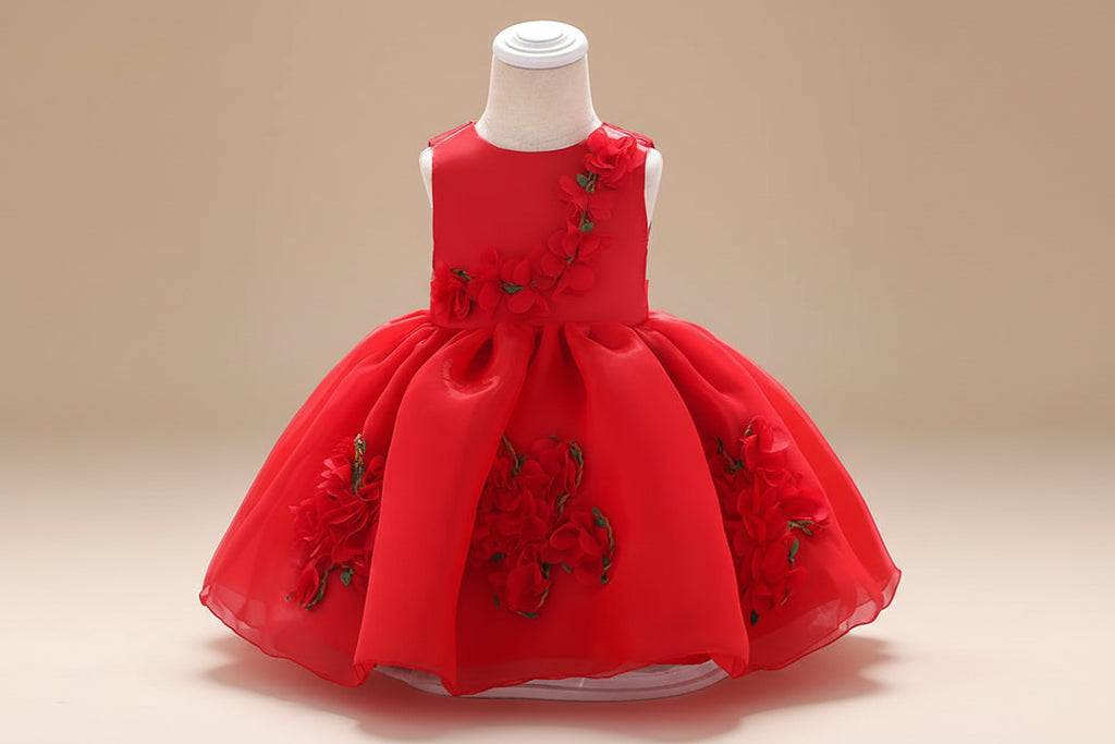 Tenue de mariage pour fillette thème champêtre et fleurs