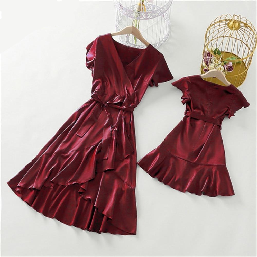 robe rouge mère et fille satinée