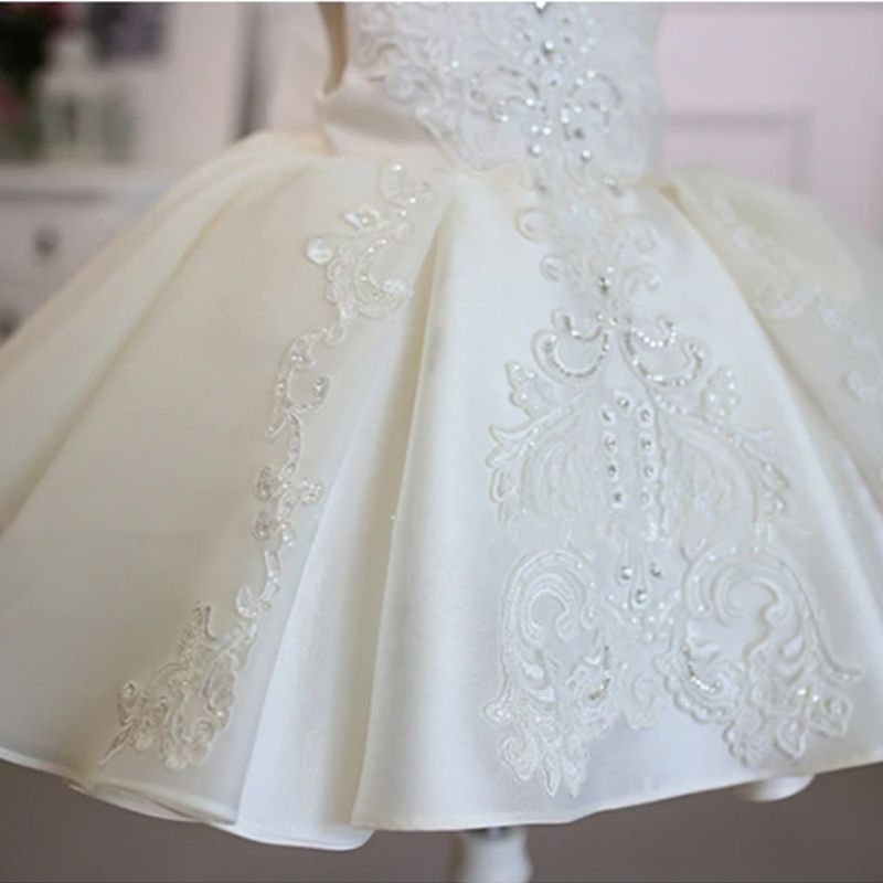 jupe volumineuse robe cérémonie blanc crème