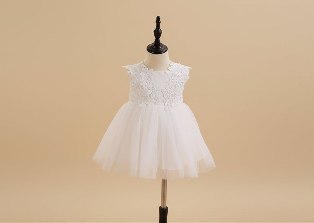 Robe blanche baptême bébé fille 3M