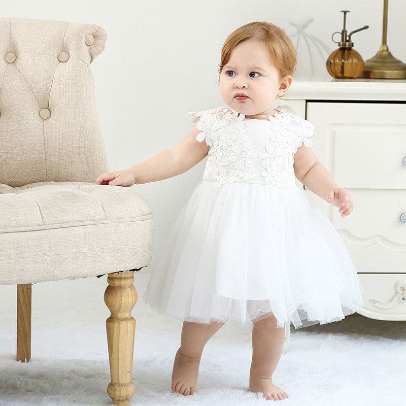 robe blanche baptême bébé fille