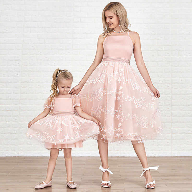 Robe mère fille rose étoilée